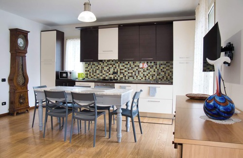 Lecco Apartment | Cuor di Pescarenico - Two Bedroom Apartment, Sleeps 6