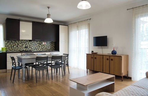 Lecco Apartment | Cuor di Pescarenico - Two Bedroom Apartment, Sleeps 6