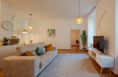 Bellinzona Apartment | Cuore di Relais e Châteaux 5 STELLE in Bellinzona CITY OF CASTLES -By EasyLife Swiss
