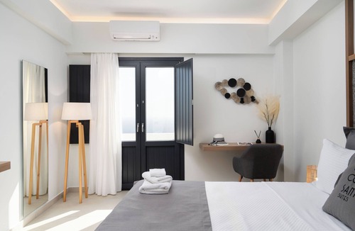 Fira Hotel | CUORE SANTO SUITES