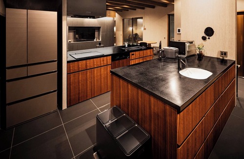 Karatsu House | Curtainless open space BLUE BLACK A luxurious /Karatsu Saga