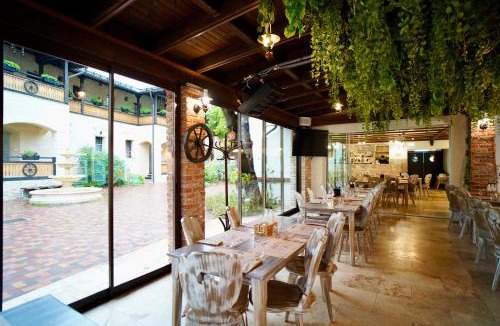Hunedoara House | Curtea Veche
