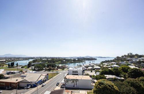Gladstone Apartment | Curtis Central Apartments Official