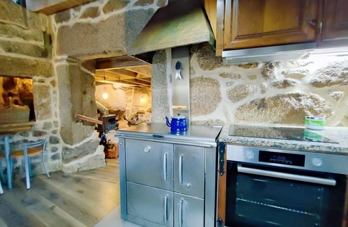 Melgaco Cottage | Curveirinha | Country House| Jacuzzi | National Park Peneda-Gerês