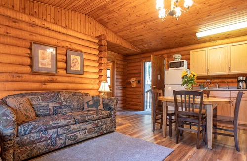 Salt Spring Island Cabin | Cusheon Lake Resort