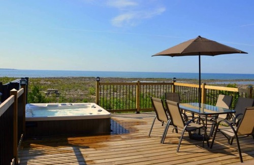 Tobermory Cottage | Custom Built Craftsman Cottage on Lake Huron