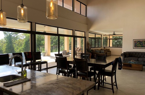Bouvet Island House | Custom Hillside Villa overlooking the Pacific surrounded by wildlife