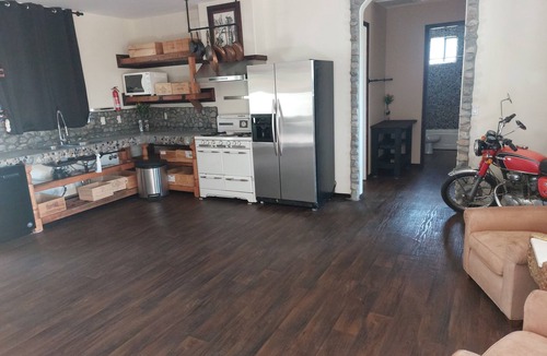 Rancho Cucamonga House | Custom home 2-bedroom house Rancho Cucamonga