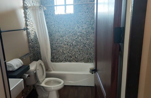 Rancho Cucamonga House | Custom home 2-bedroom house Rancho Cucamonga