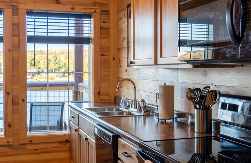 Houghton Cabin | Custom Lakeside Balcony Cabin 20B