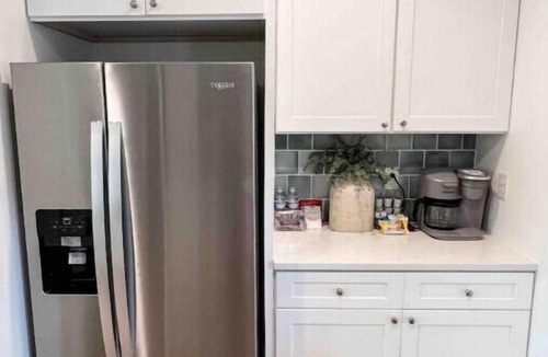 Homewood Condo | Cute 2 BR Condo Downtown Homewood