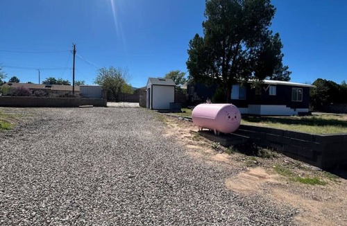 Camp Verde House | Cute 3 bed 2 bath with Pickle Ball Court! Sleeps 28 inquire within : p