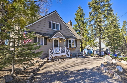 Cedar Glen Cottage | Cute Cabin + Deck < 2 Mi to Lake Arrowhead Village