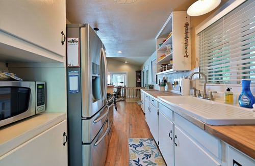 Brill Cabin | Cute cabin on pristine Long Lake