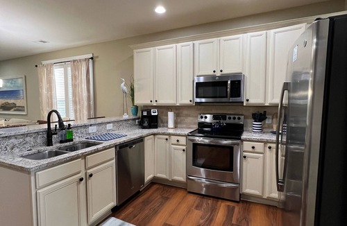 Windy Hill House | Cute clean updated cottage! Screen Porch Pools Beach! Open fall dates discounted
