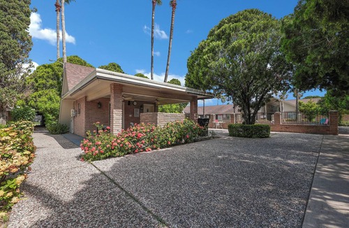 McAllen Condo | Cute, Comfy & Walkable 2/2 Condo Central McAllen