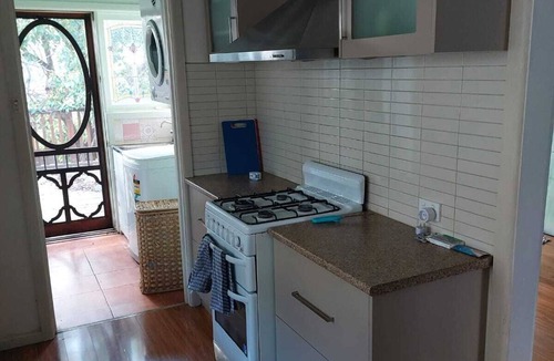 Montmorency House | Cute cottage in the suburbs