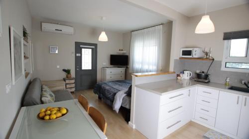 Zikhron Ya'aqov House | Cute & Cozy Studio Apt in Zichron Yaakov