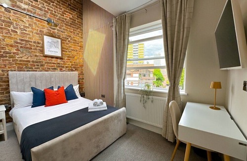Barbican House | Cute En-Suite 1 Min to Barbican/Farringdon Station
