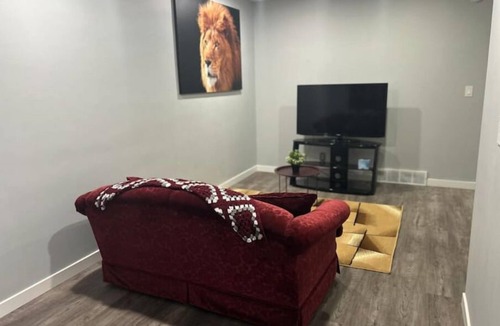 Highland Park House | Cute Highland Park (Unit B Upper)