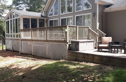 Townville House | Cute House on Lake Hartwell- Dock Access! PETS ALLOWED!