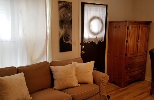 Downtown Klamath Falls House | ❤️ Cute Smarthouse WiFi 4KTV W/D OIT Golf Hospital