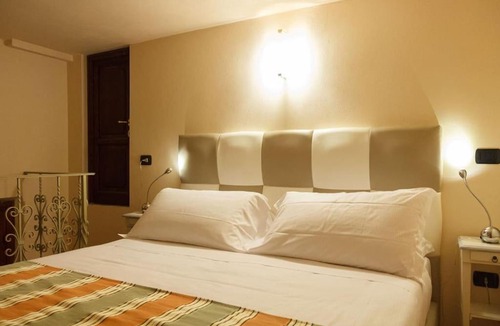 Isolotto Apartment | Cute Suite By Villa Il Mosaico