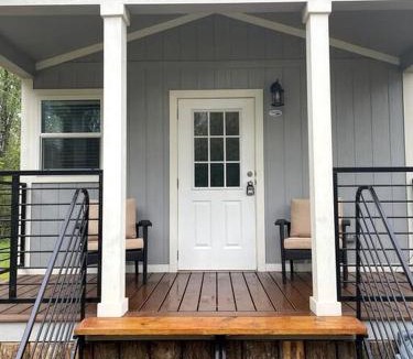 Sardis House | Cute Tiny House on Sixty Acres of Private Land for a Peaceful Glamping Getaway in Northern Mississippi