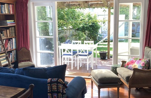 Russell House | Cutie in the best location