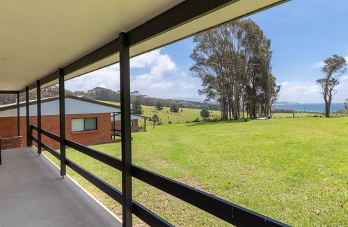 Barragga Bay Cottage | Cuttagee Beach Cottage 5