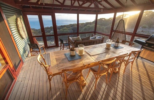 Cuttlefish Bay House | Cuttlefish Bay Cottage | Australia View | Luxury