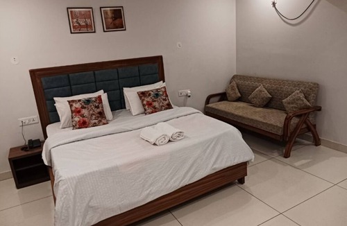 Sector 63 Hotel | CWR Stays