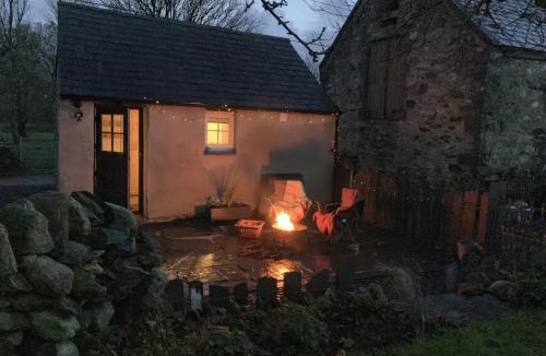 Penisarwaun House | Cwt Mochyn