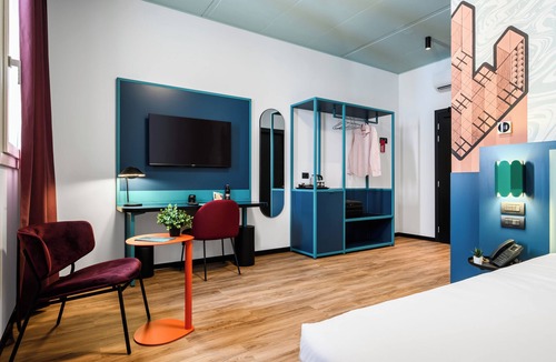 Crocetta-San Lazzaro-Modena Est Hostel | CX Modena Crocetta