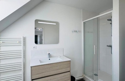 Caen City Centre Apartment | Cyanite - Studio de charme centre de Caen