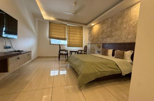 DLF City House | Cyber Vista