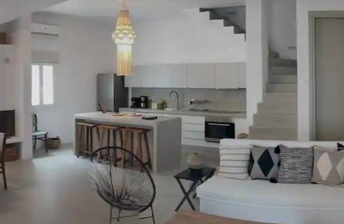 Kithnos Villa | Cycladic Elegance: Luxurious Villa with Panoramic Sea Views