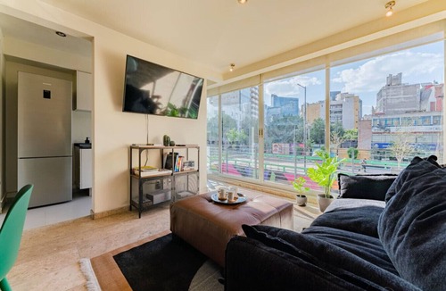 Reforma Condo | Cycle-Friendly Roma Norte, Walk to Everything