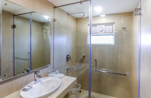 Visakhapatnam Hotel | Cygnett Inn Ramachandra, Vizag