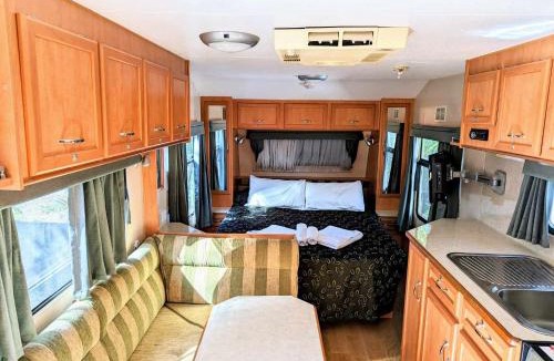 Emerald House | Cypress Caravan Stay