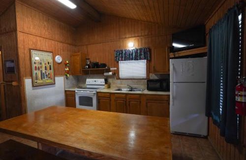 Concan House | Cypress Villa 5