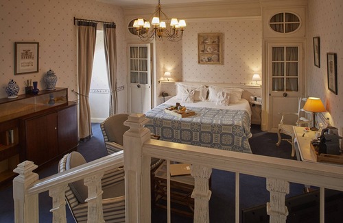 Chambery Other | Dégustations de Vin ! Chateau, Piscine sur place