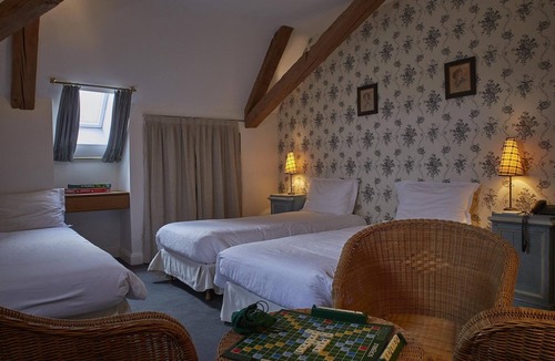 Chambery Other | Dégustations de Vin ! Chateau, Piscine sur place