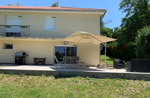 Champagneux Apartment | Dépendance chaleureuse et calme