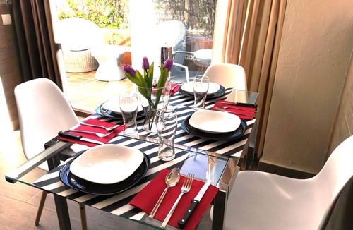 Cerrado de Calderon Apartment | D-2 Apartment with a terrace.