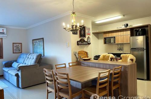 Dutra Apartment | D. Alfredo - Apto 3 quartos (2 suítes e 3 banheiros) c/banheira, 2 vagas de garagem em Gramado