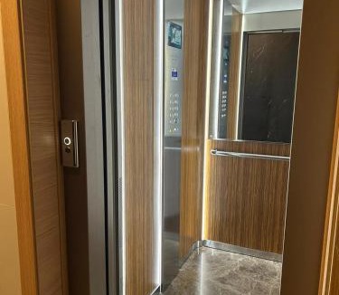 Municipio 2 Apartment | D'AMAR HOUSE