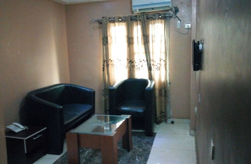 Ota Hotel | D'Czars Hotel & Suites