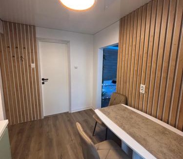 Petrila Apartment | D&D Studio