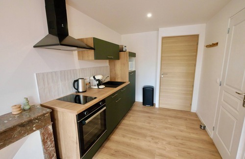 Carentan Apartment | D-DAY SUITES:Terra 25m²/City center/2min walk to train station/20min to Utah Beach